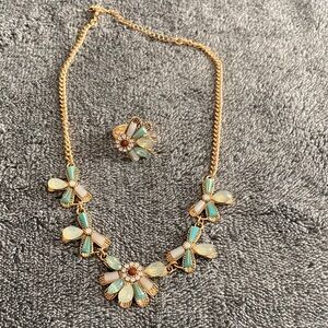 Elegant Gold and Green Floral Necklace and Ring Set